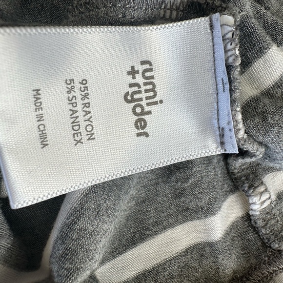 Rumi + Ryder girls stripped sleeveless top size 12/14 - Picture 4 of 4